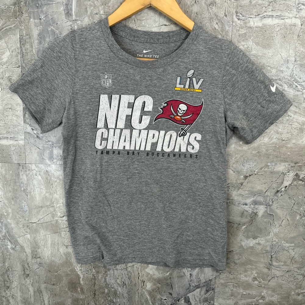 Nike Shirt Youth Medium‎ 10/12 Gray Tampa Bay Buccaneers NFC Champions Trophy